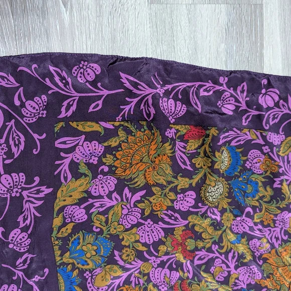 Carol Little 100% Silk Scarf Square 31x30 Purple Floral - Picture 5 of 12